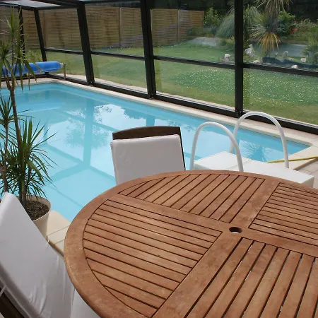 Alpstuga Quaint Chalet With Private Pool In Lesneven Momignies